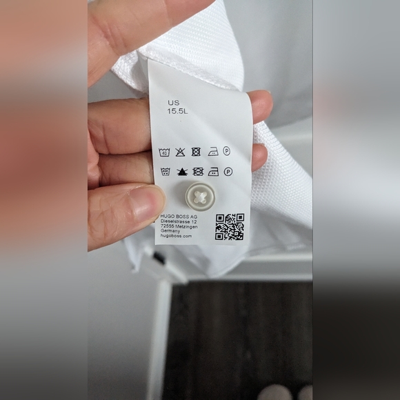 Boss, Hugo Boss, textured white button down shirt, 15.5 - Picture 3 of 4